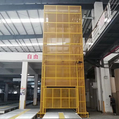 導(dǎo)軌式升降平臺(tái)（室內(nèi)）